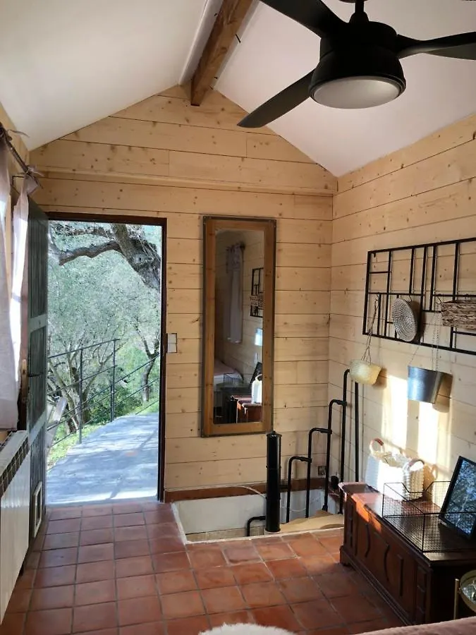 Cabane De L Esteron Gilette